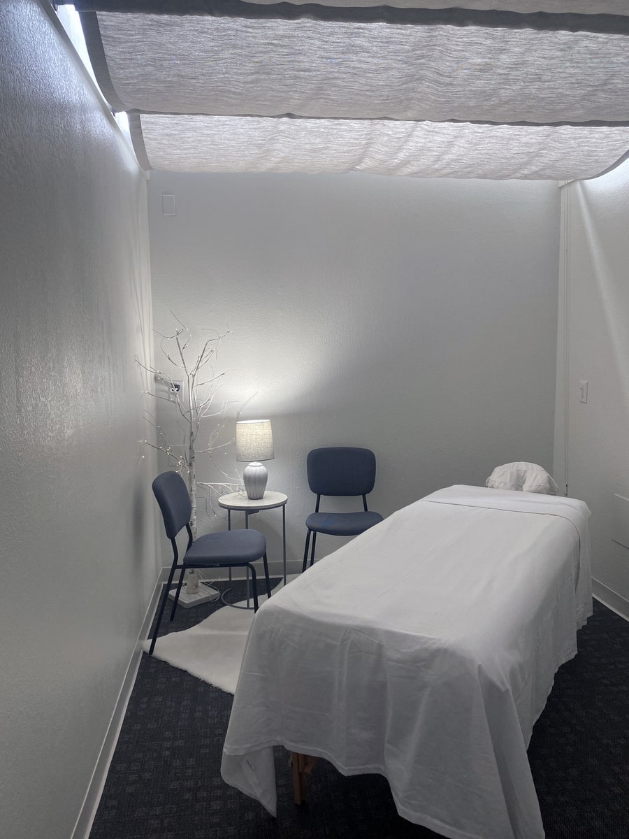 Refuge Acupuncture Treatment Room